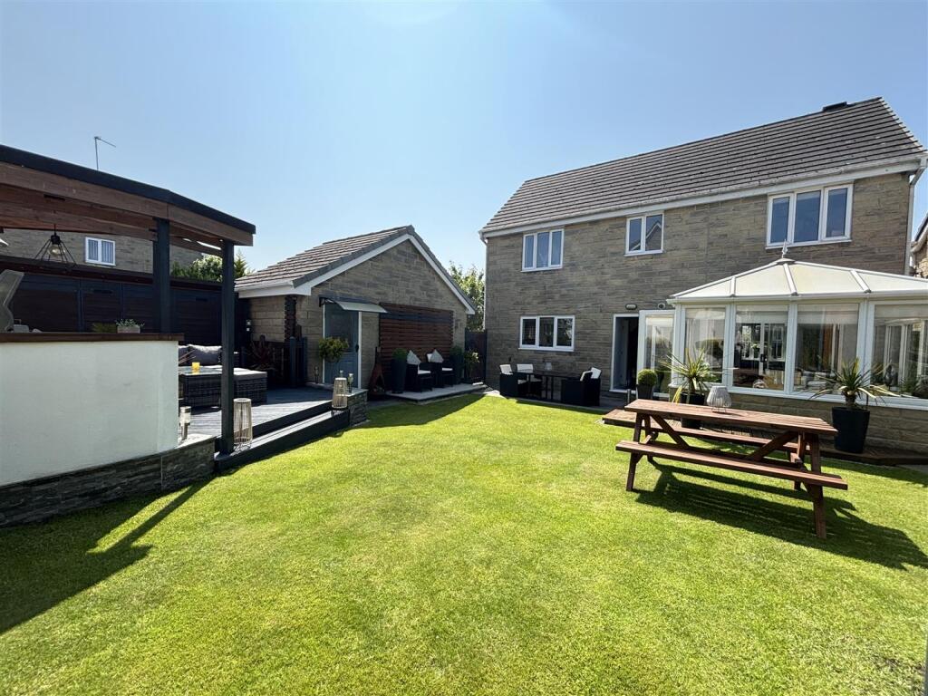 Additional image 5 of Cliveden Avenue, Thornton, Bradford