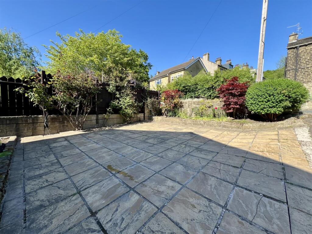 Additional image 27 of Crownest Lane, Bingley