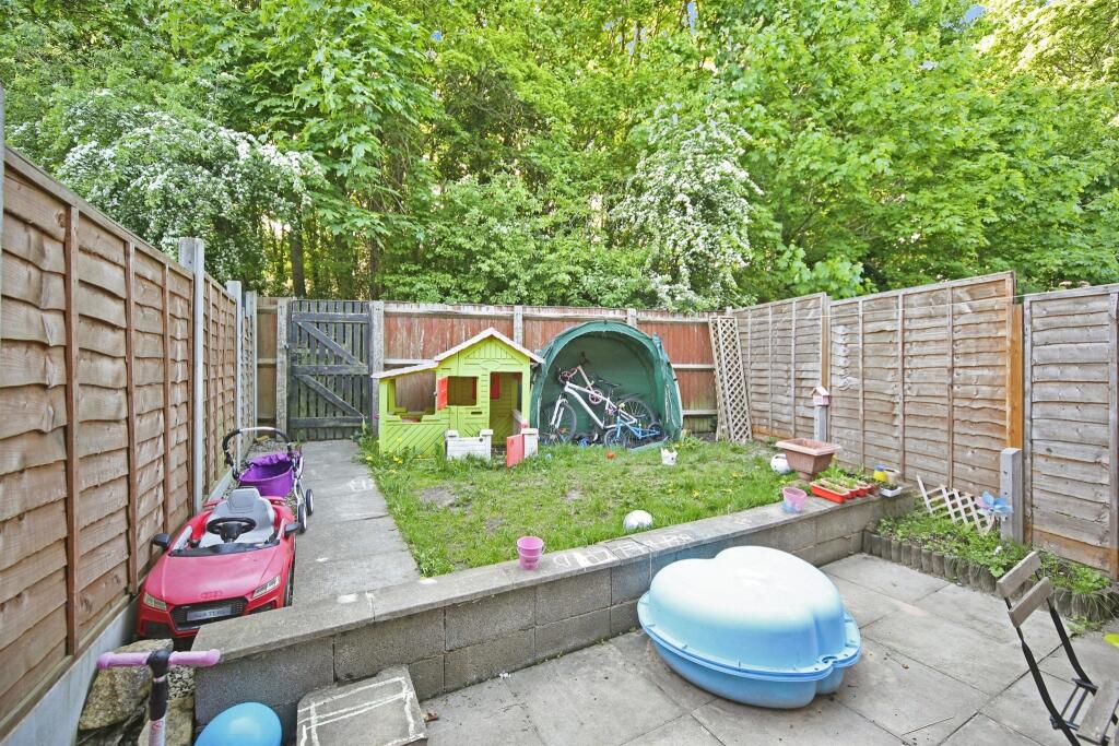 Additional image 15 of Huins Close, Redditch