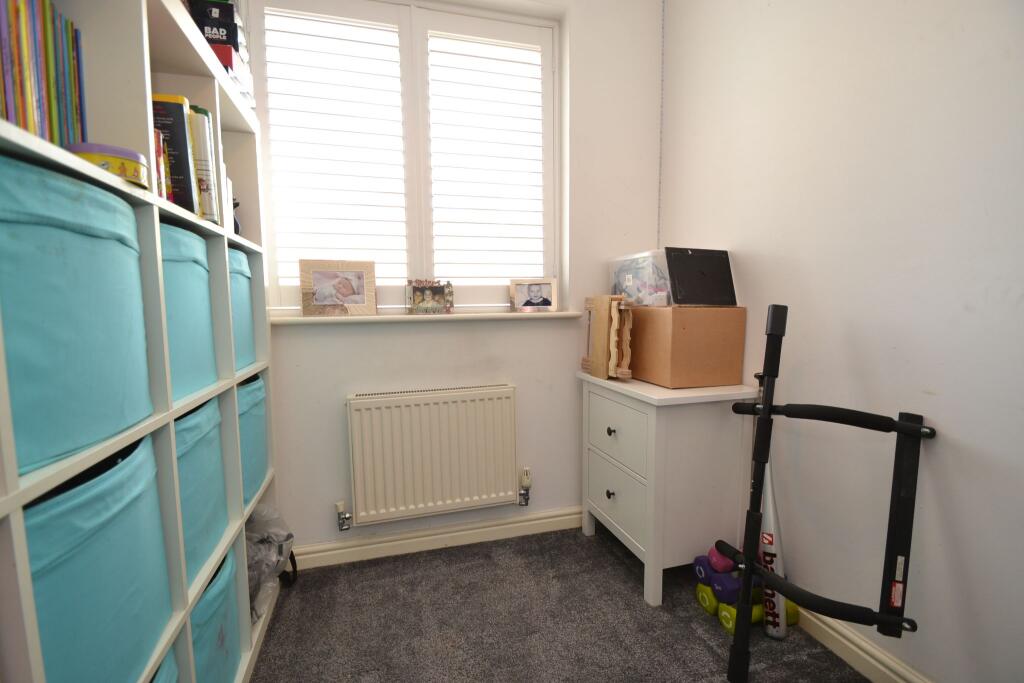 Additional image 24 of Javelin Close, Idle,