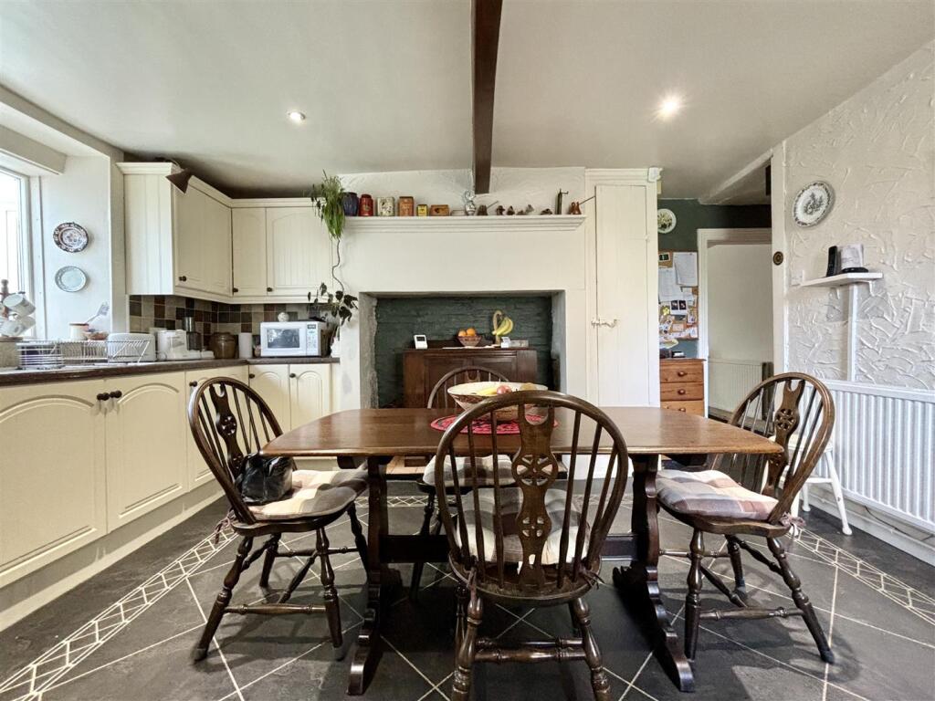 Additional image 25 of Chrisharben Park, Clayton