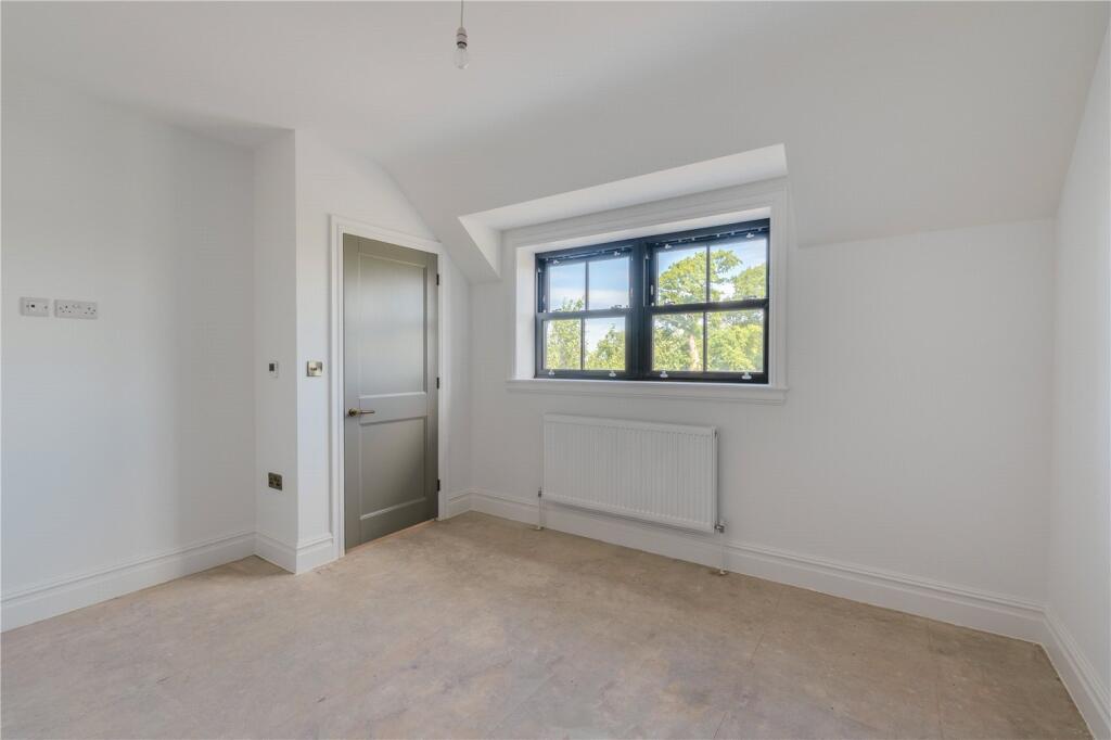 Additional image 23 of Impressive New Home in Holcombe –  Late Summer Completion