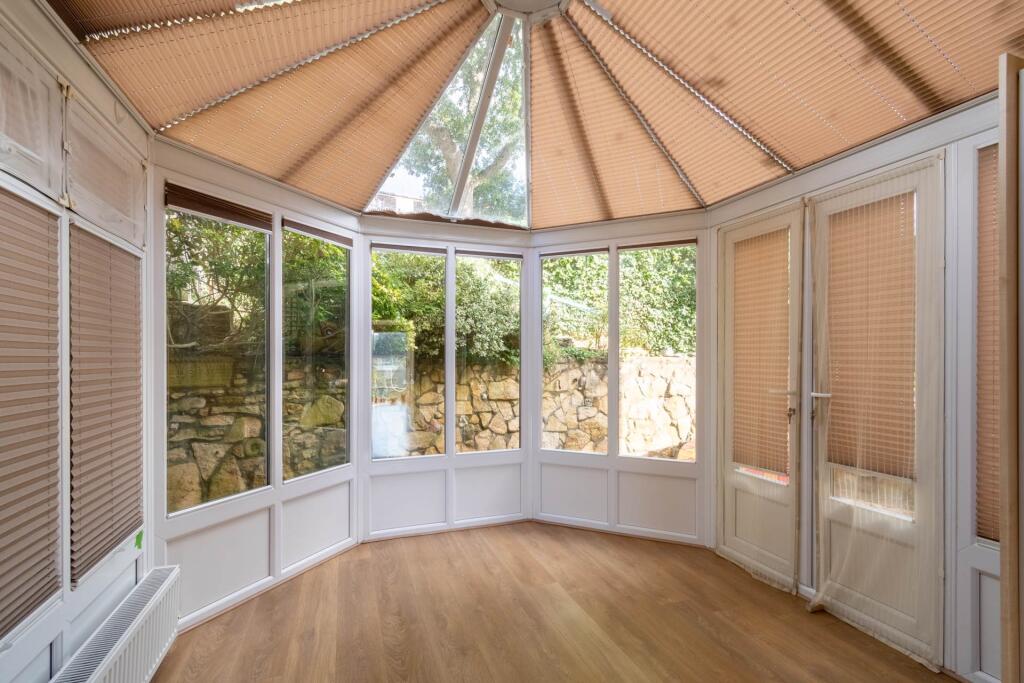 Additional image 7 of Duncan Gardens, Weston