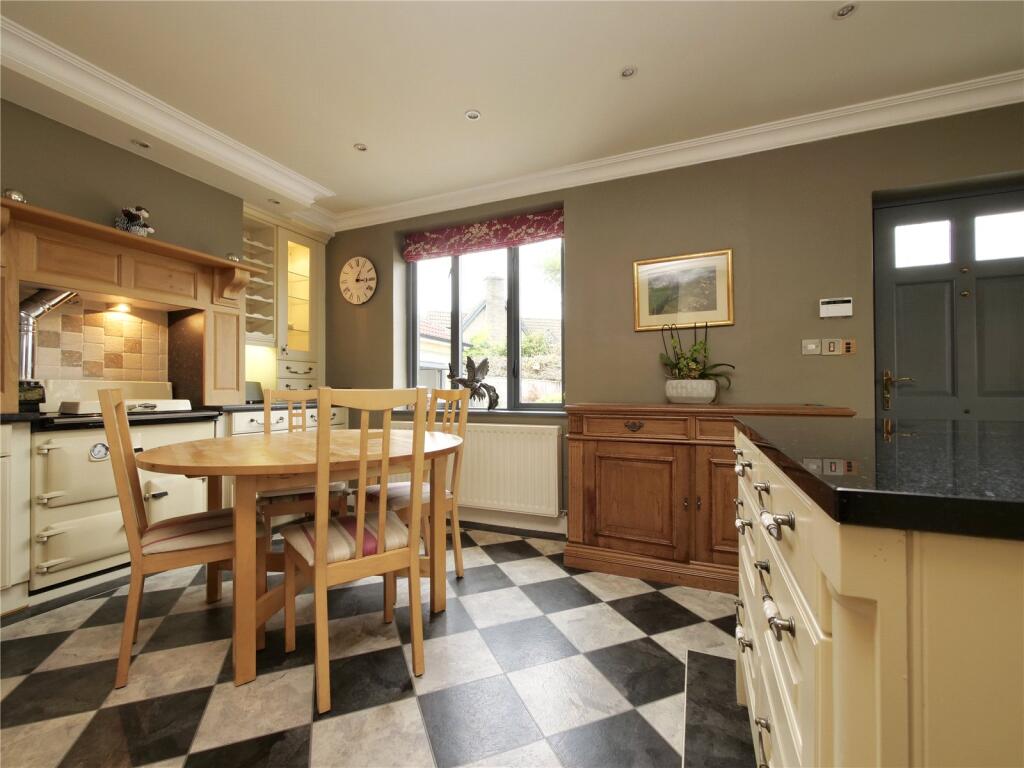 Additional image 21 of Oustanding Five Bedroom House In Pilton