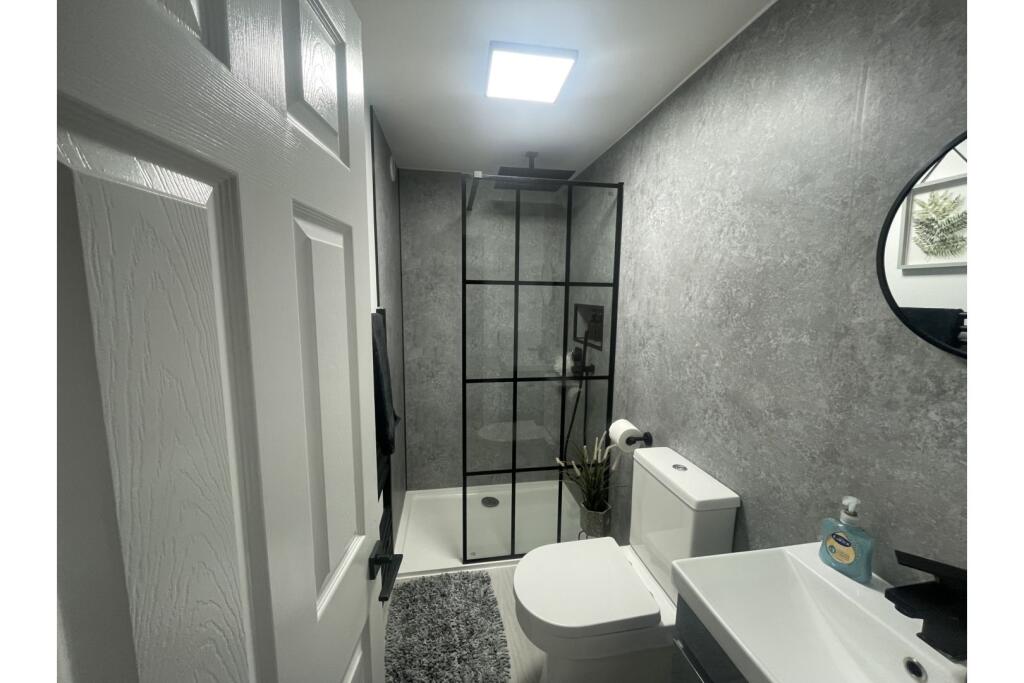 Additional image 9 of Wilson Road, Oldbury, B68