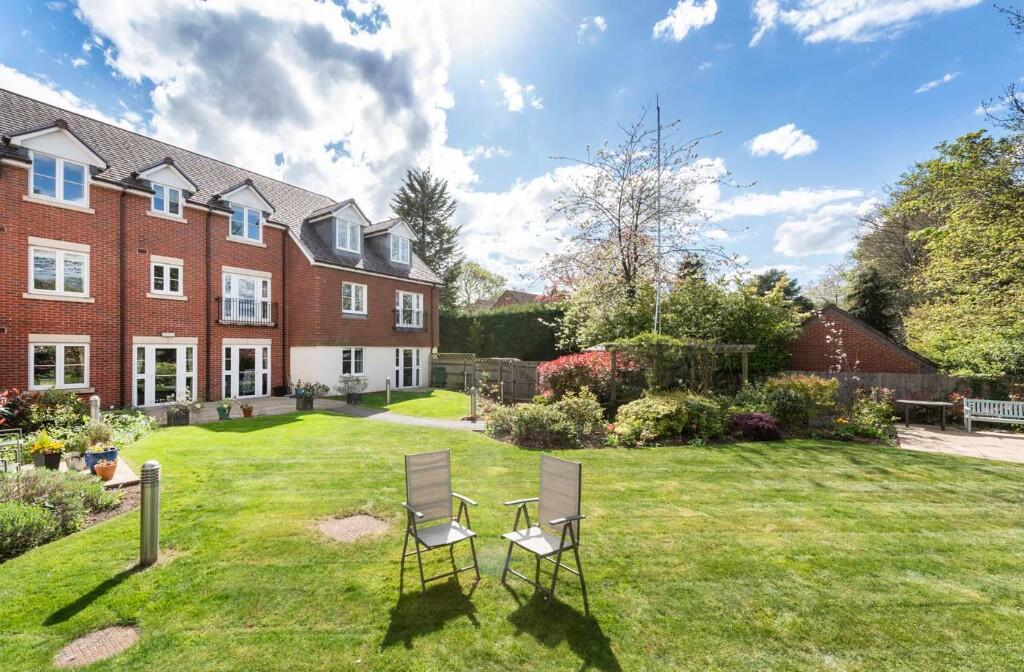 Additional image 25 of 24 Grange Court, 298 Warwick Road, Solihull, West Midlands, B92 7GL