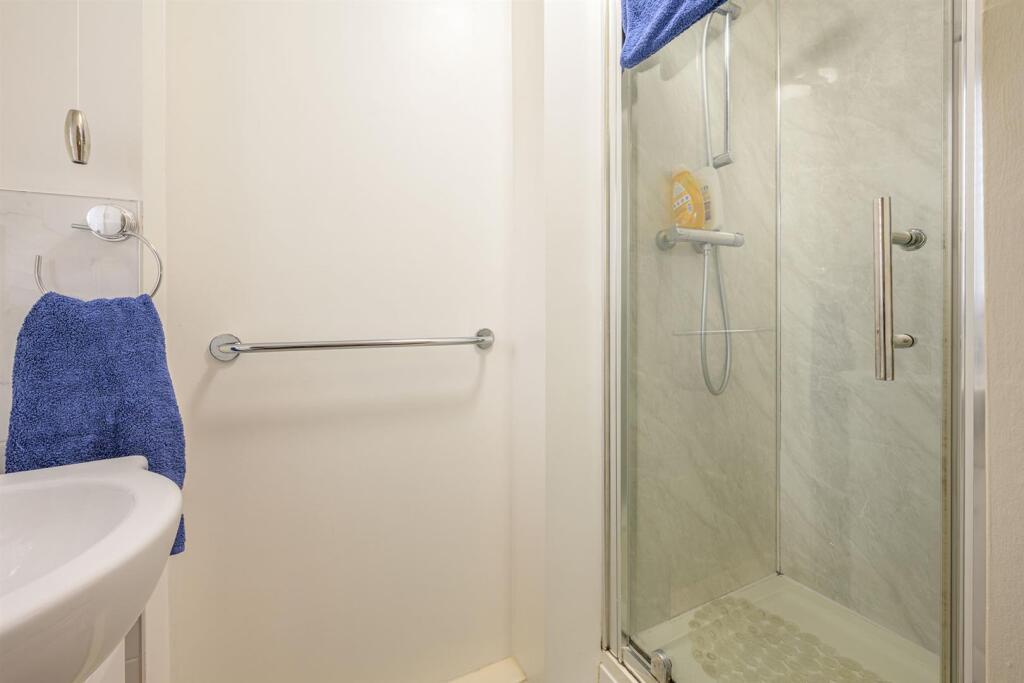 Additional image 10 of Bluebell Road, Cradley Heath, B64 5NP