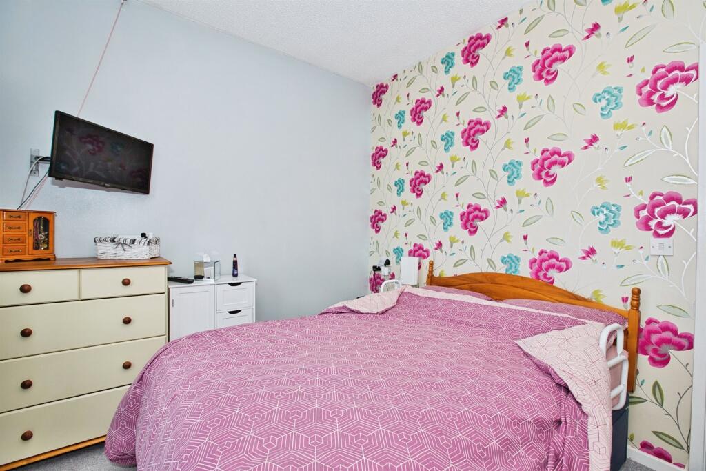 Additional image 8 of Orchard Road, Street