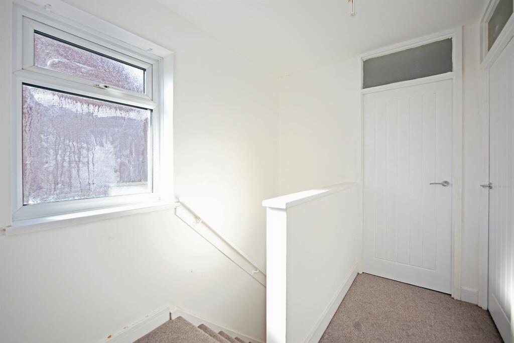 Additional image 12 of Edgmond Close, Redditch