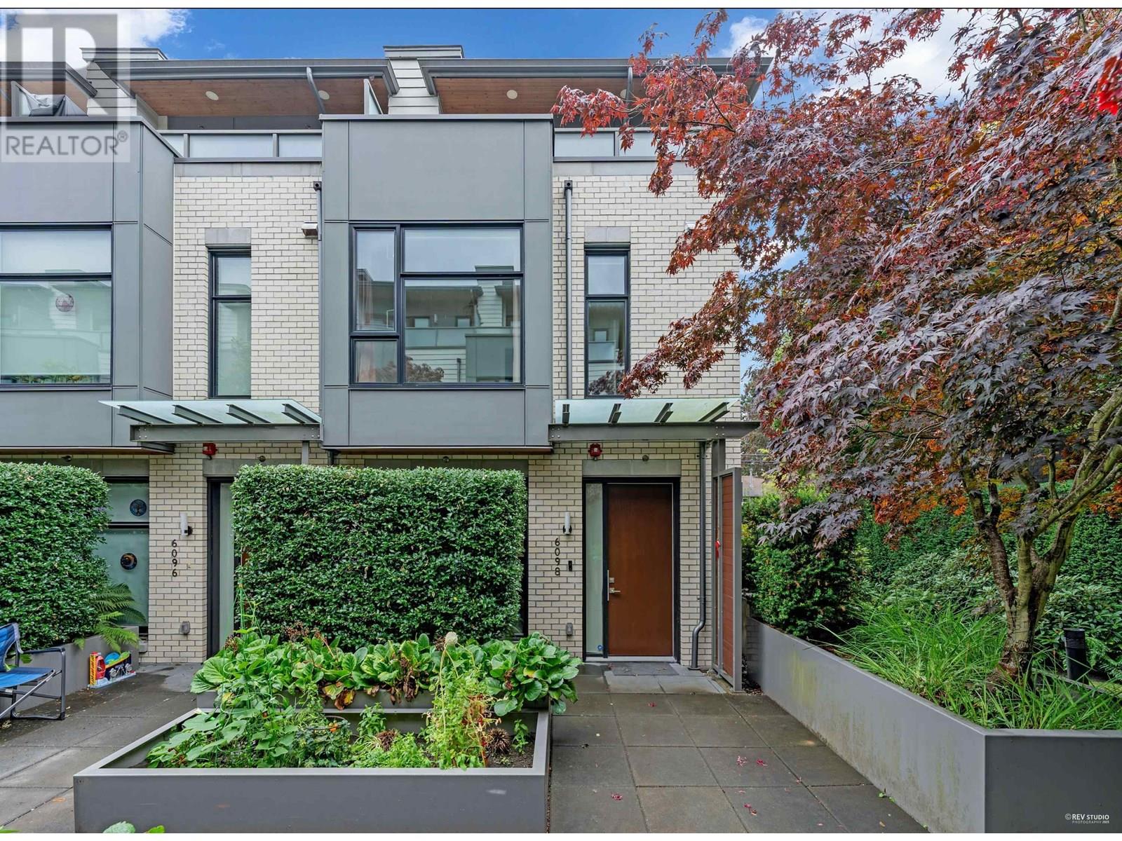 6098 OAK STREET|Vancouver, British Columbia V6M2W2