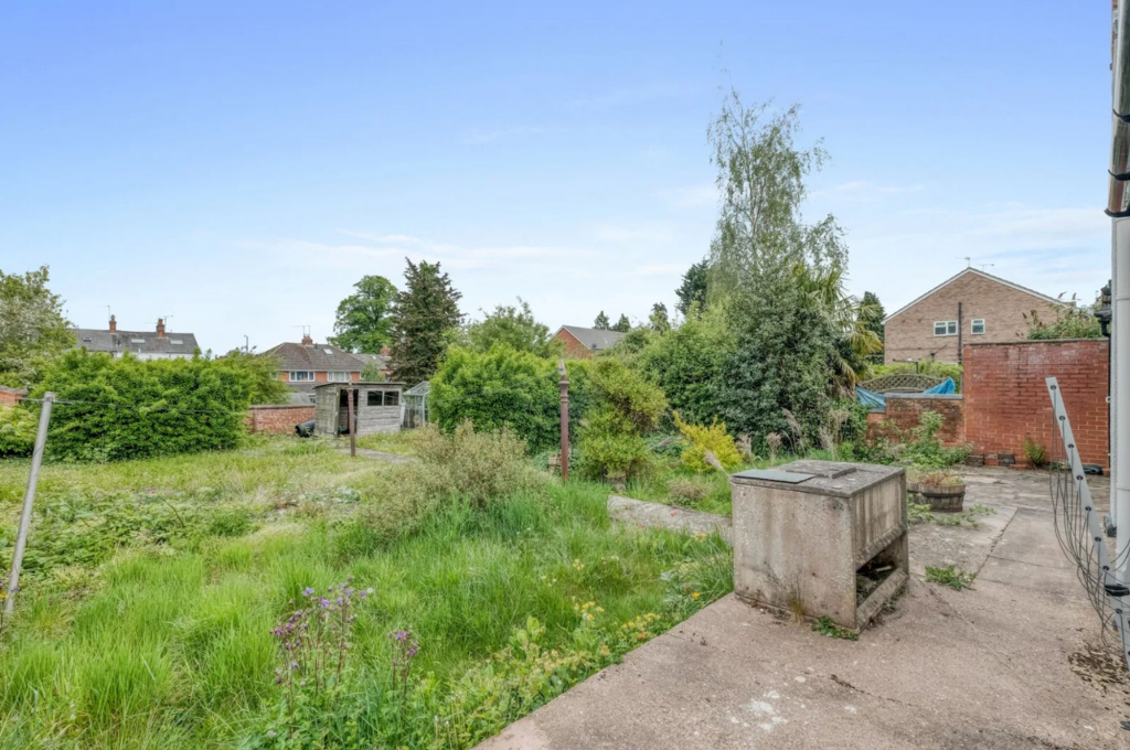 Additional image 17 of New Road, Studley, B80