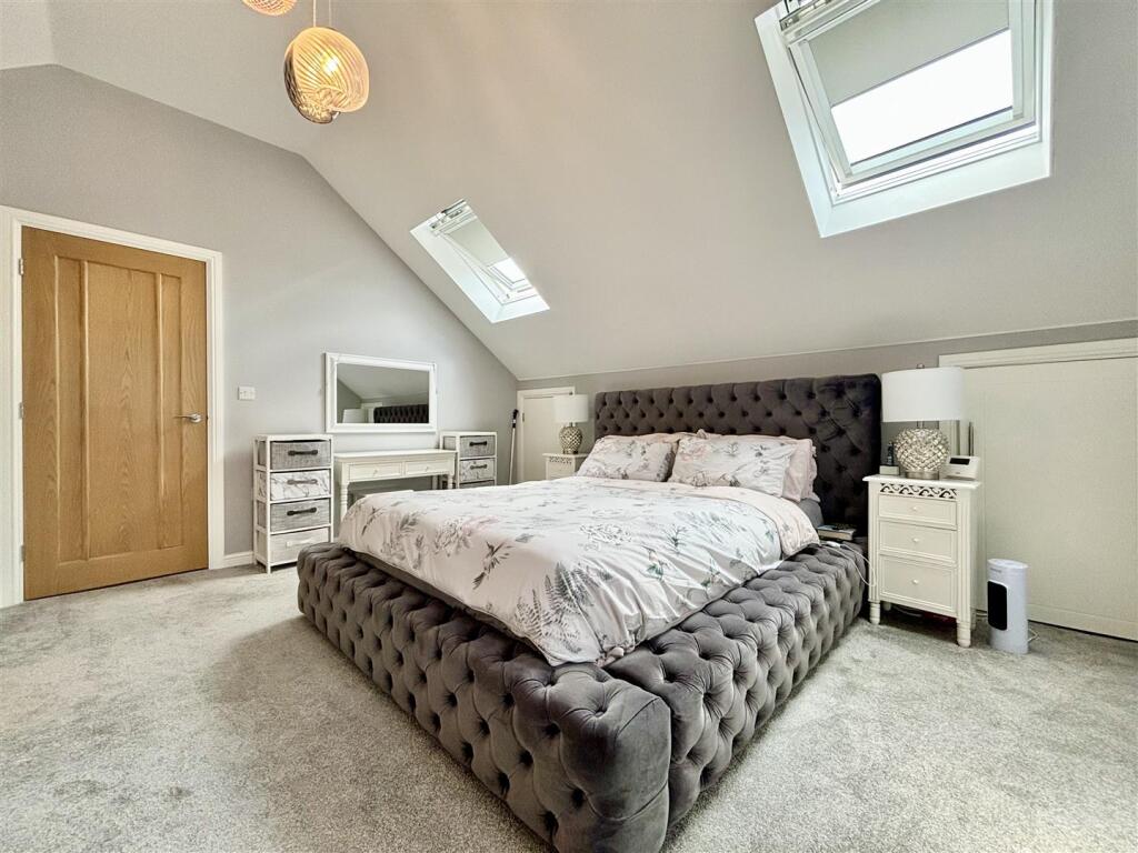 Additional image 17 of Park Lane, Queensbury, BD13 1QH