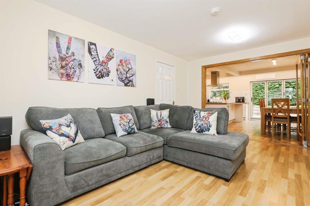 Additional image 4 of Finwood Close, SOLIHULL