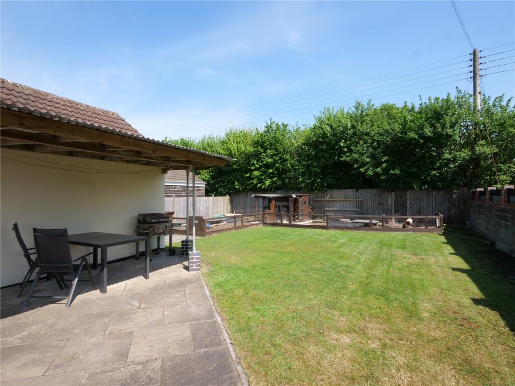 Additional image 17 of Spacious 3-4 Bedroom House With Significant Off-Street Parking & Garden