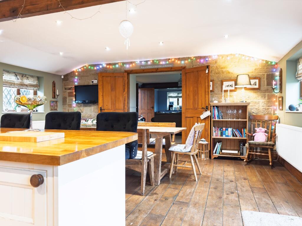 Additional image 12 of The Old Barn, Wyke Lane, Bradford, BD12 7ED