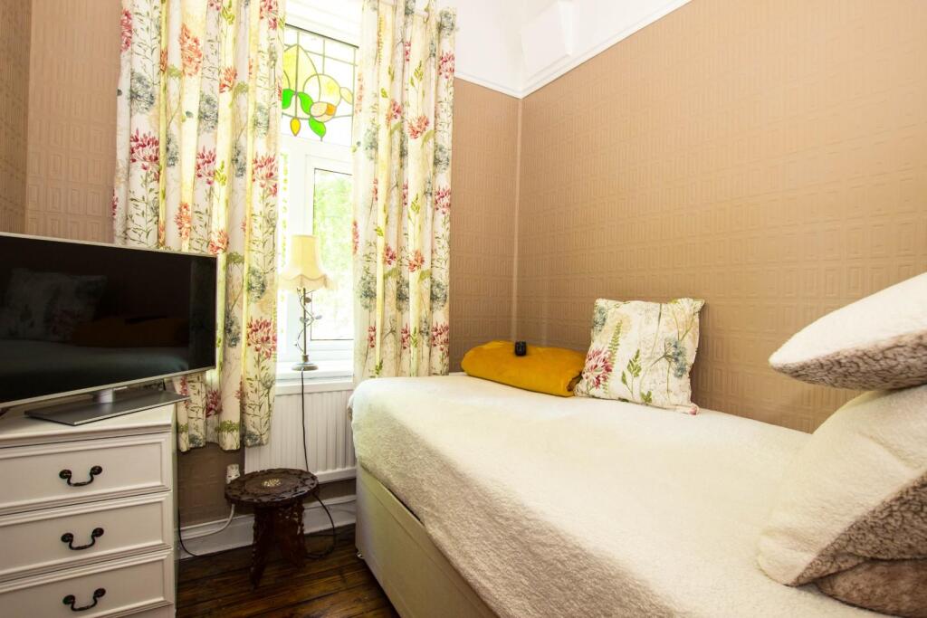 Additional image 12 of 'Norbreck' Oldfield Avenue