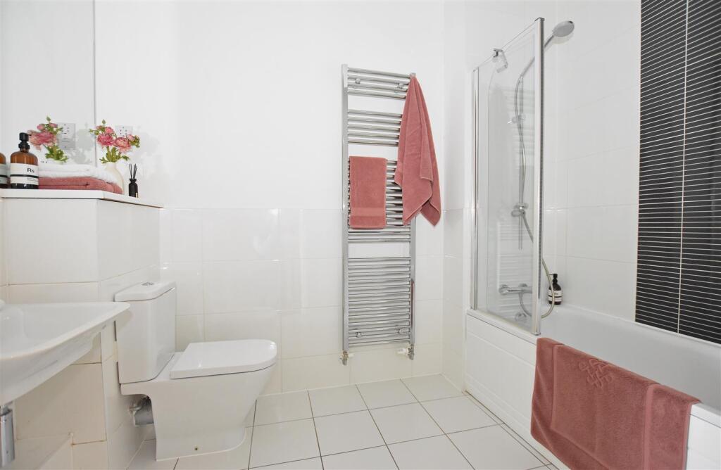 Additional image 7 of Victoria Bridge Road, Bath