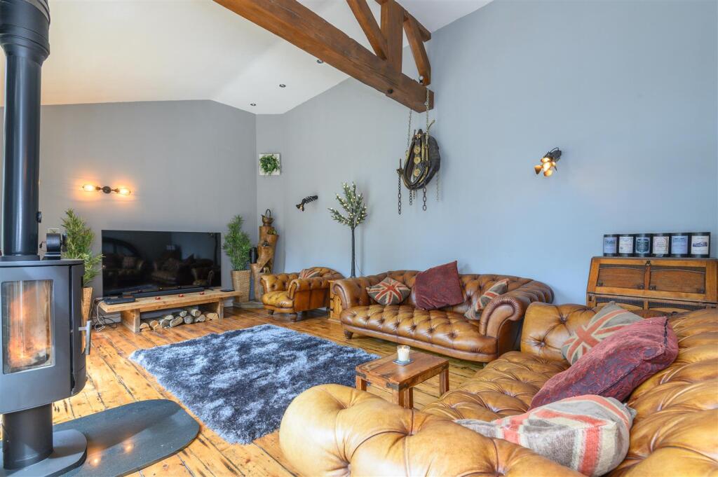Additional image 13 of Whiteshaw Barn, Long Causeway, Denholme, BD13 4NE