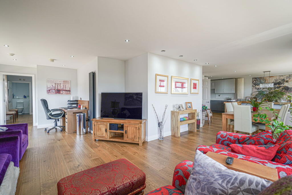 Additional image 18 of Waters Edge, Dickens Heath, Solihull, B90 1UE