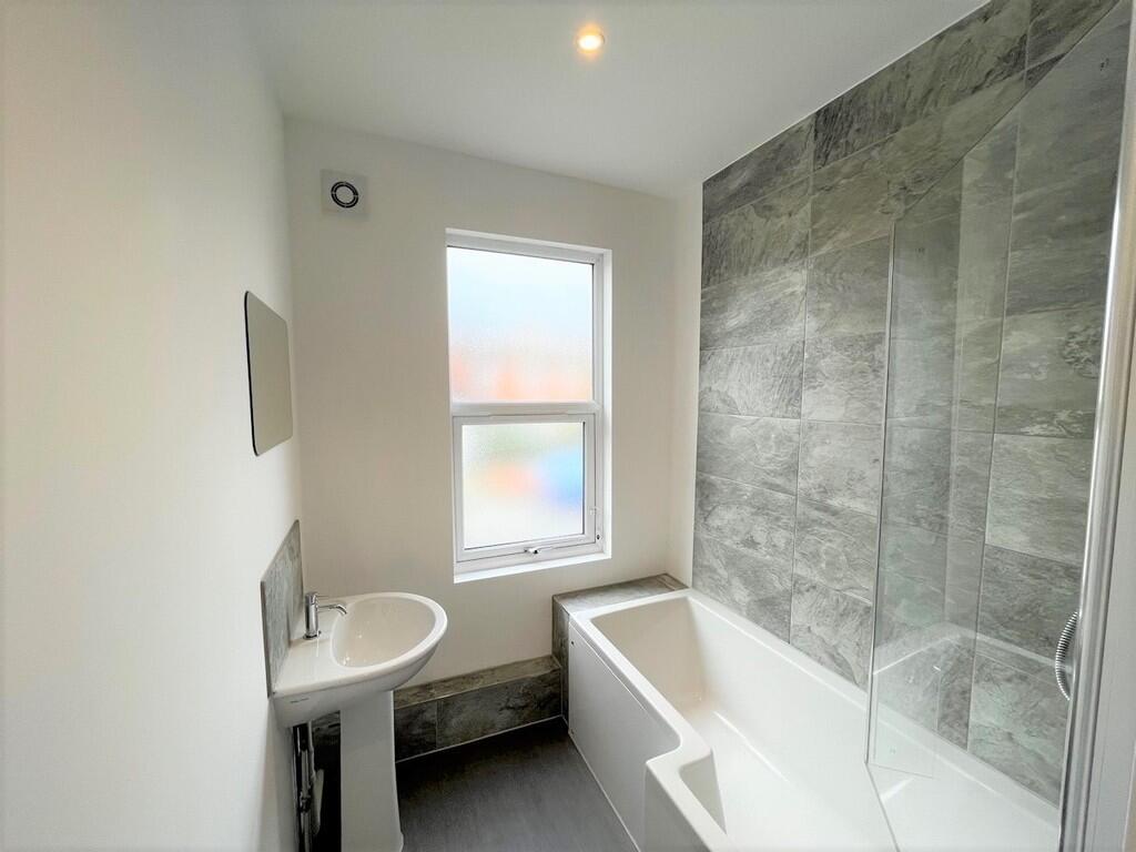 Additional image 7 of The Avenue, Yeovil