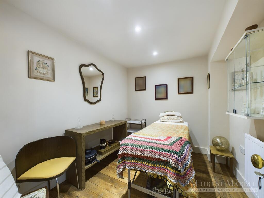 Additional image 4 of Market Place, Wincanton