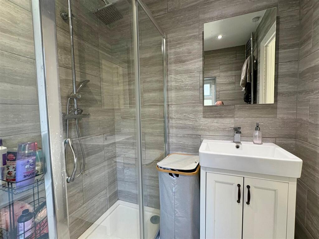 Additional image 4 of Upper Lane, Gomersal, Cleckheaton