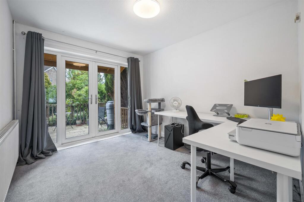 Additional image 3 of Hadrians Walk, Alcester