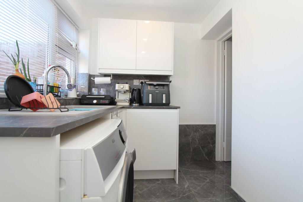 Additional image 6 of Regent Drive, TIVIDALE, Oldbury.