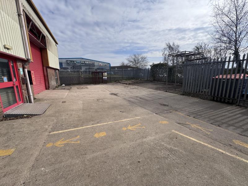 Additional image 8 of UNIT TO LET/FOR SALE, 4/5 Dampier Mews, Edwards Close, Yeovil BA22 8RU