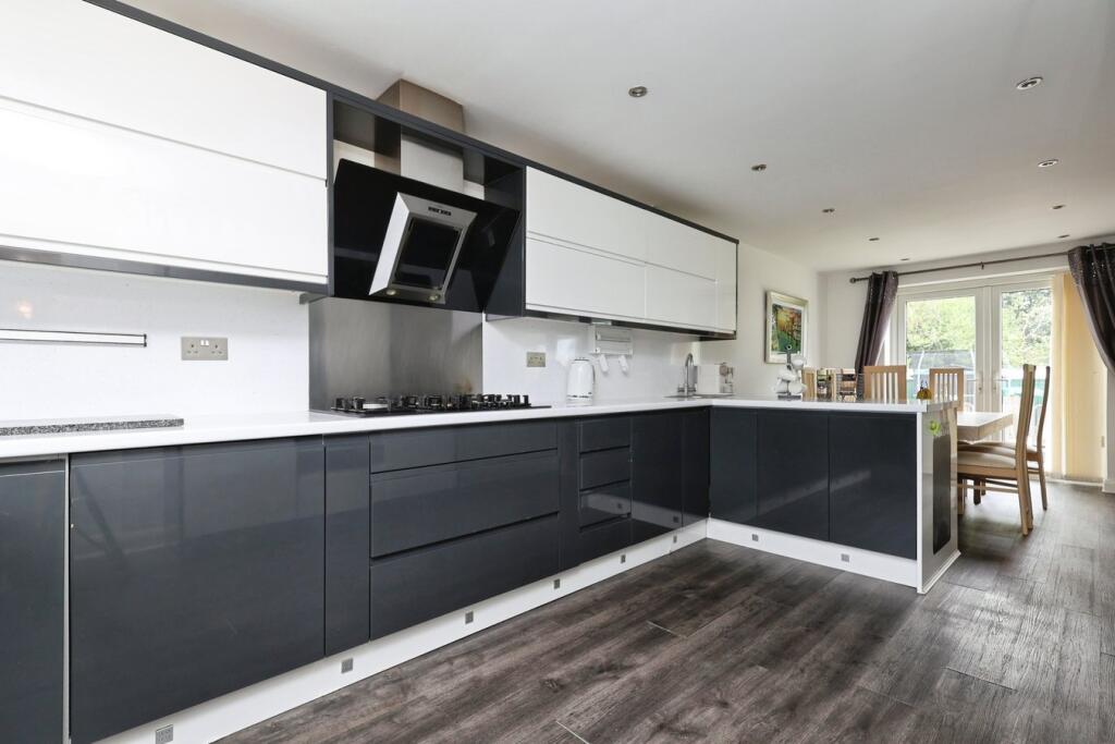 Additional image 6 of New Close Road, Shipley, BD18