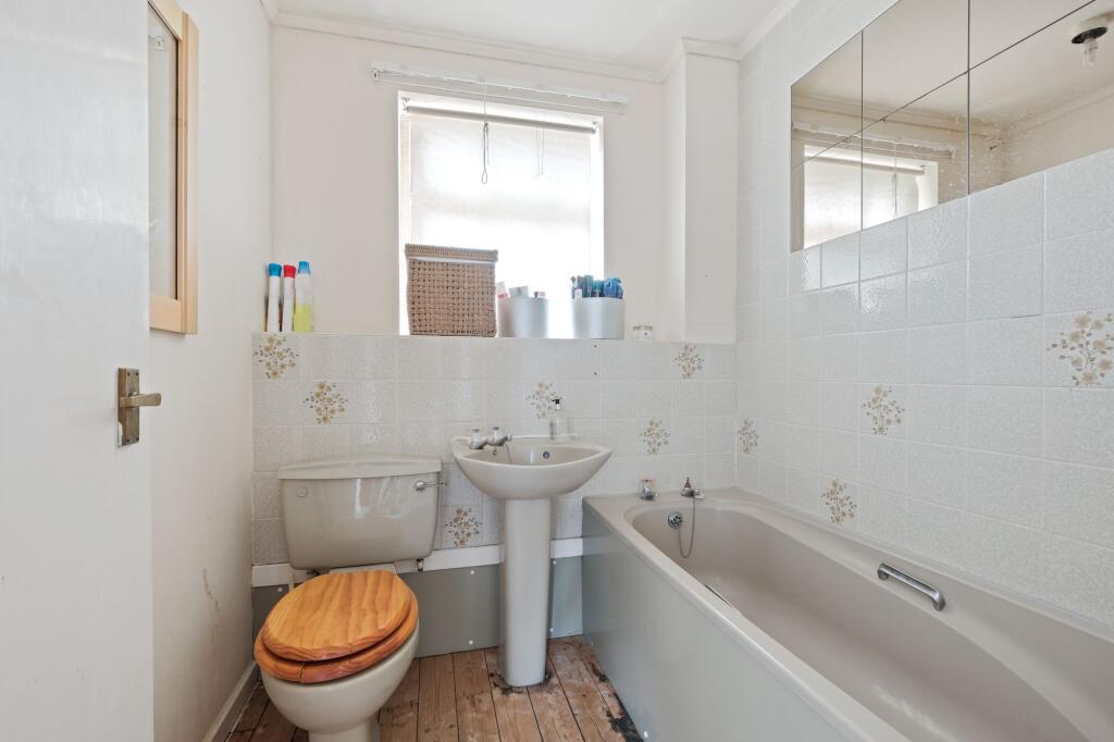 Additional image 4 of Moorgate Close, Redditch, B98