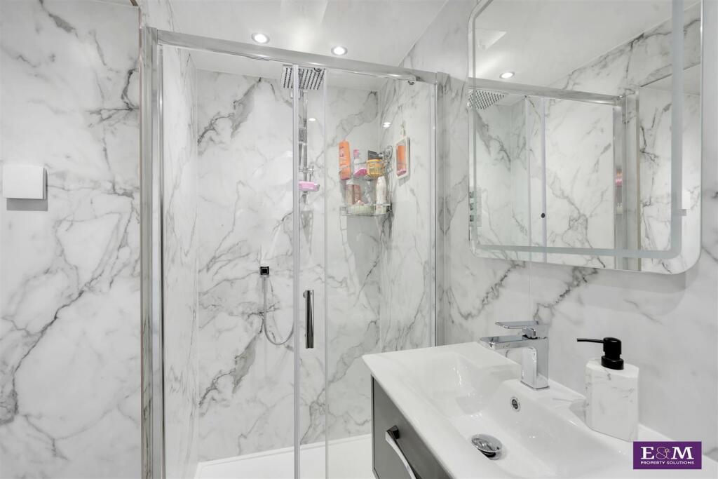 Additional image 23 of Kings Drive, Padiham