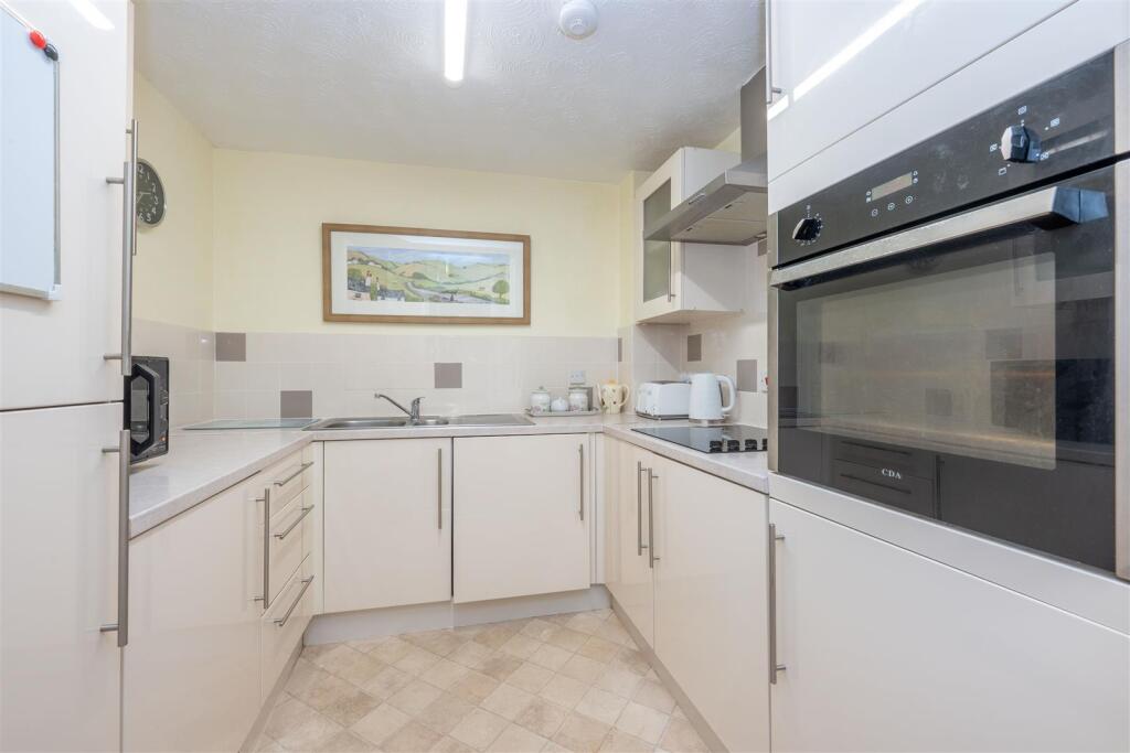 Additional image 12 of Chestnut Walk, Henley-In-Arden