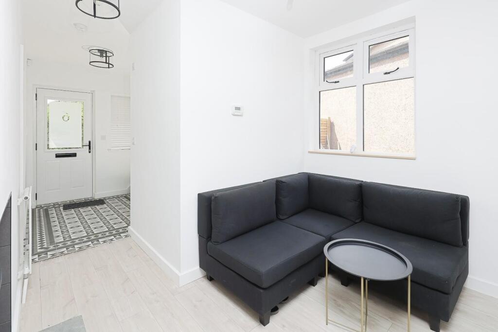 Additional image 9 of Kingswood Close, Lapworth, Solihull