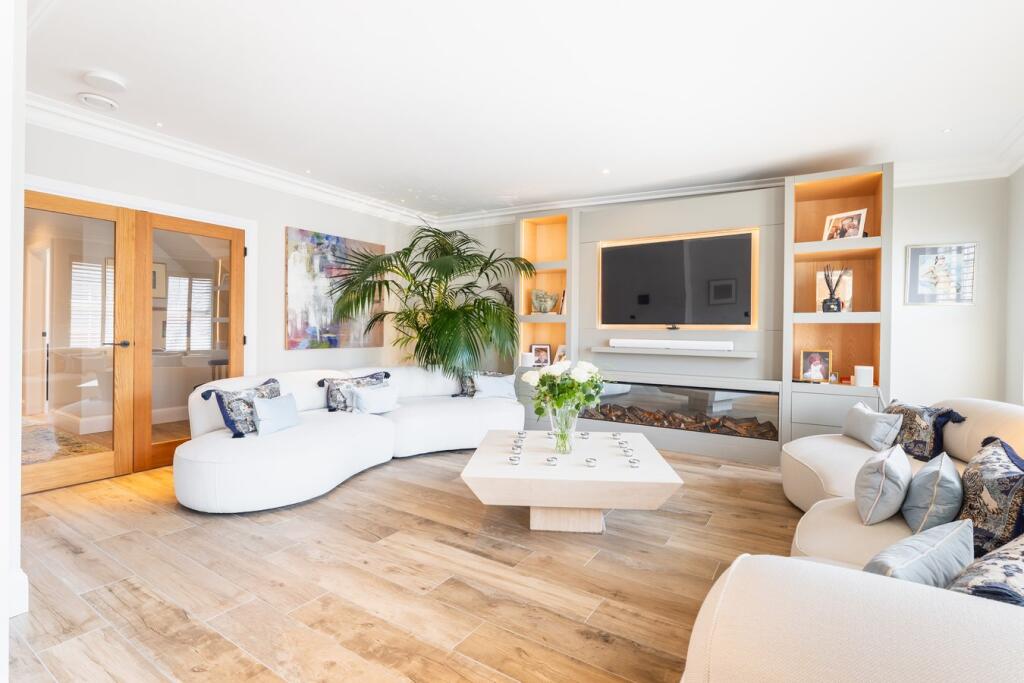 Additional image 42 of High Street, Henley in Arden, Warwickshire, B95