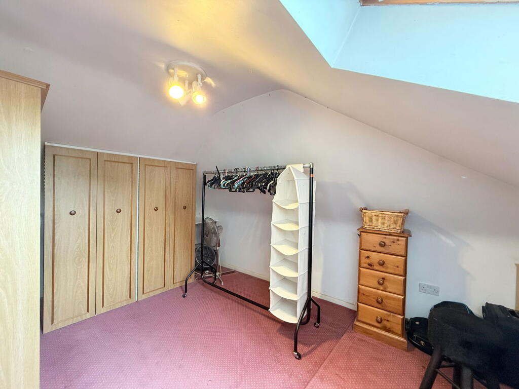 Additional image 20 of Dunton Hall Road, Shirley