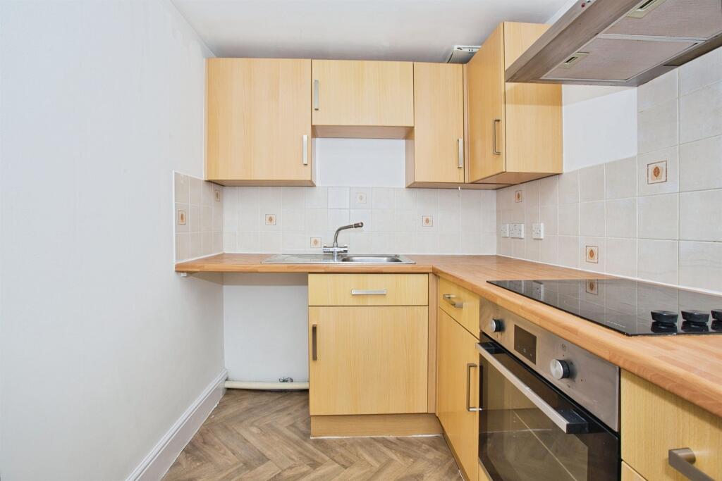 Additional image 3 of The Batch, Shepton Mallet