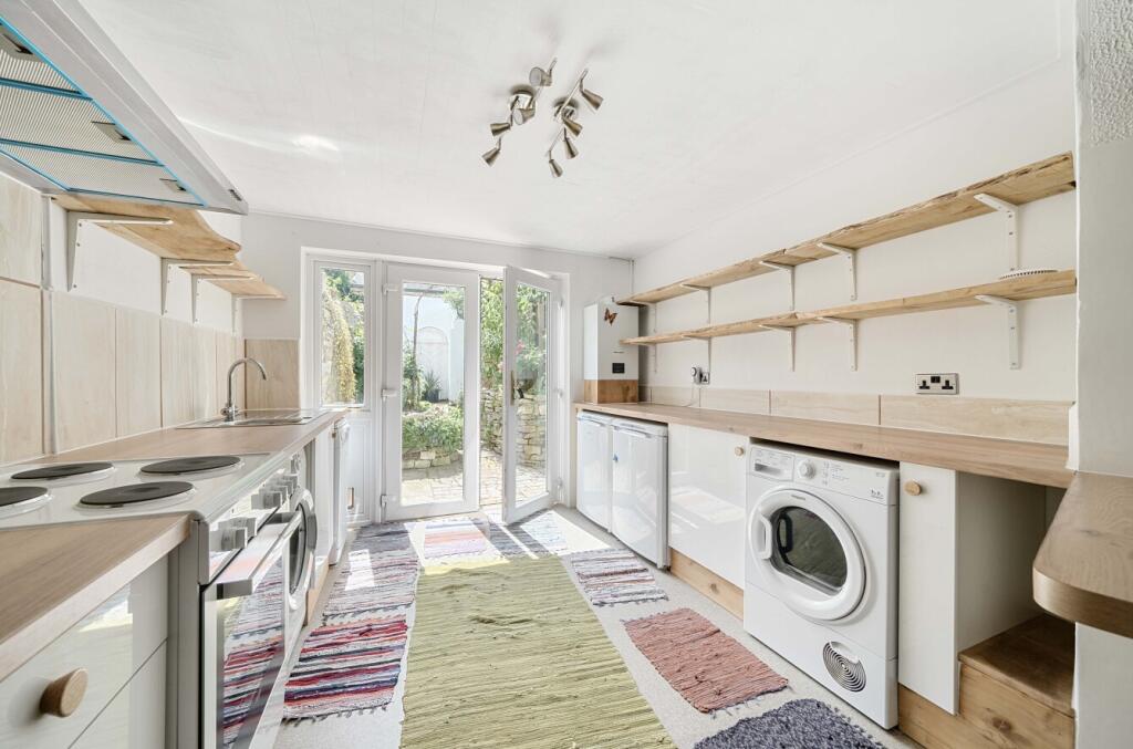 Additional image 3 of Bove Town, Glastonbury, BA6