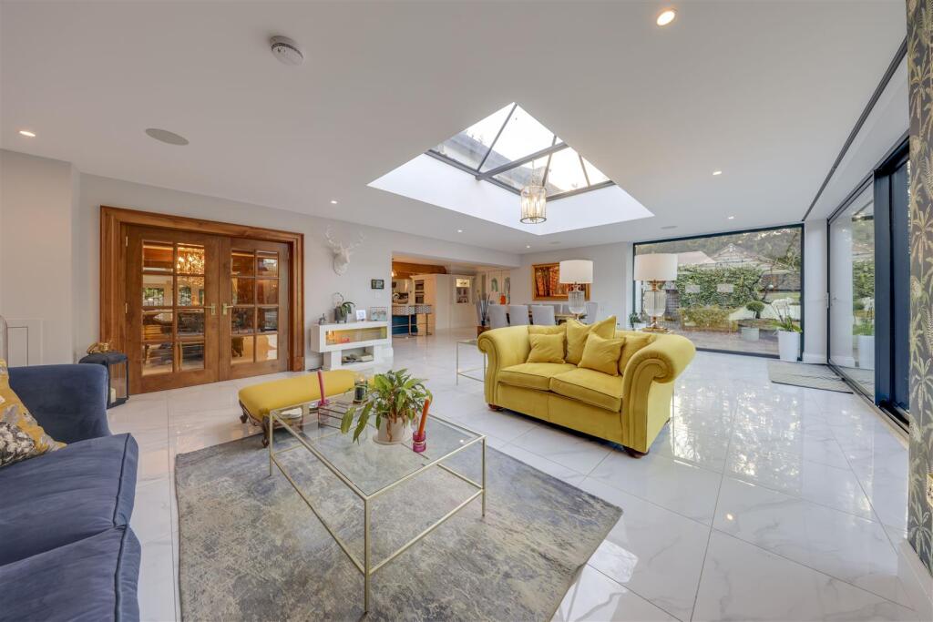 Additional image 15 of The Hollies, Alden Road, Helmshore, Rossendale - Over 9,000sqft - One Of Rossendale's Most Incredible Properties