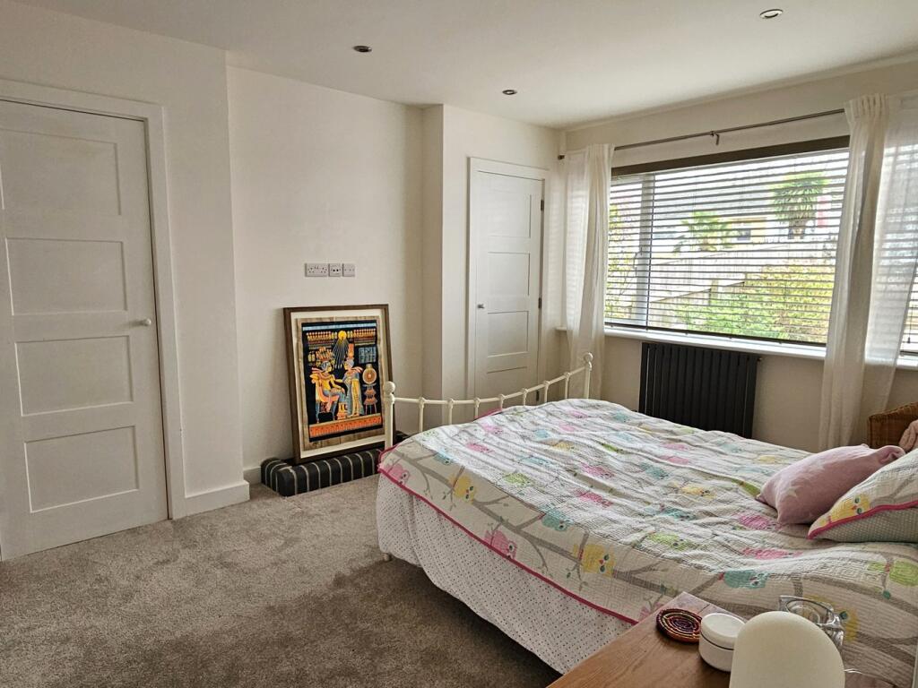 Additional image 4 of Bath Close, Glastonbury, BA6