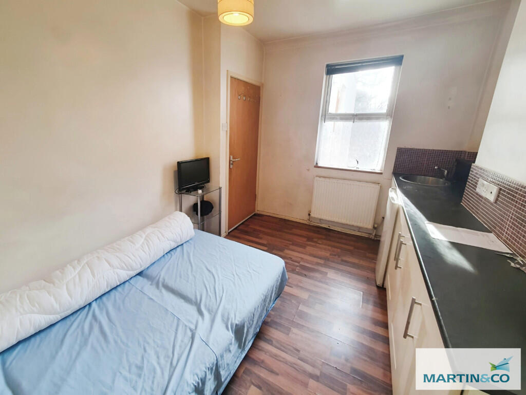 Additional image 13 of Everton Road, Yeovil