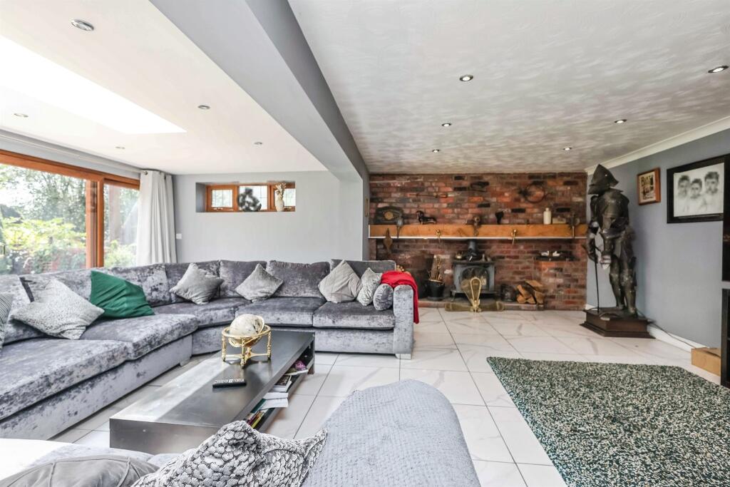 Additional image 25 of Halesowen Road, Cradley Heath