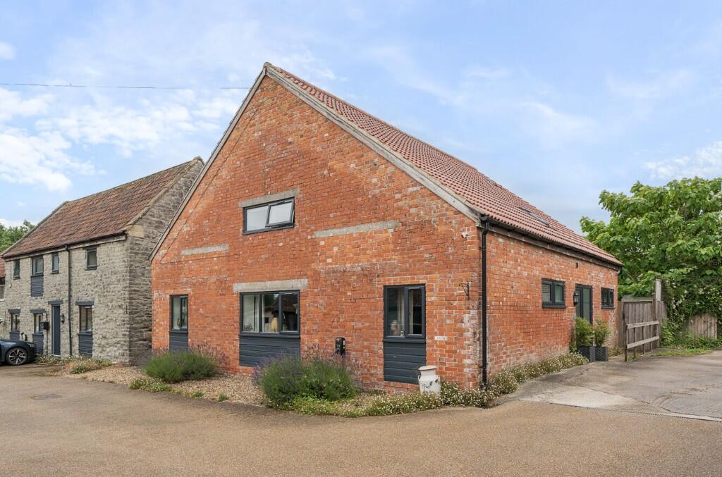 Arthurs Bridge, Somerset, BA4 6NE