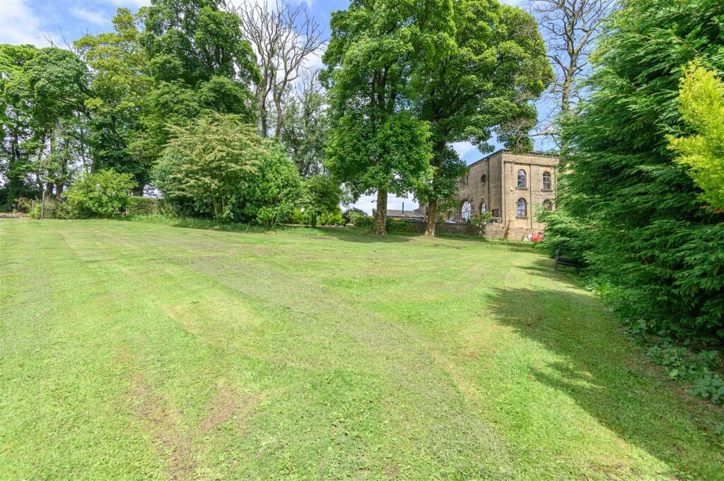 Additional image 40 of Whiteshaw Barn, Long Causeway, Denholme, BD13 4NE