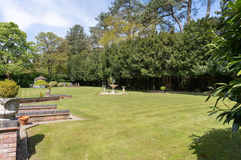 Additional image 30 of Plymouth Drive, Barnt Green, B45