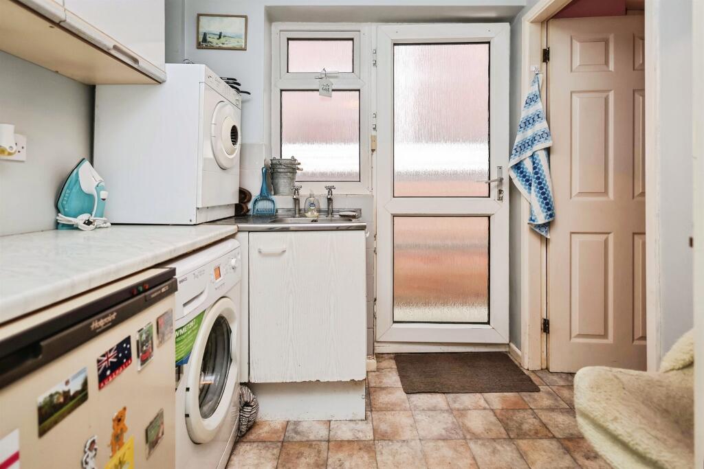 Additional image 7 of The Orchard, Oldbury