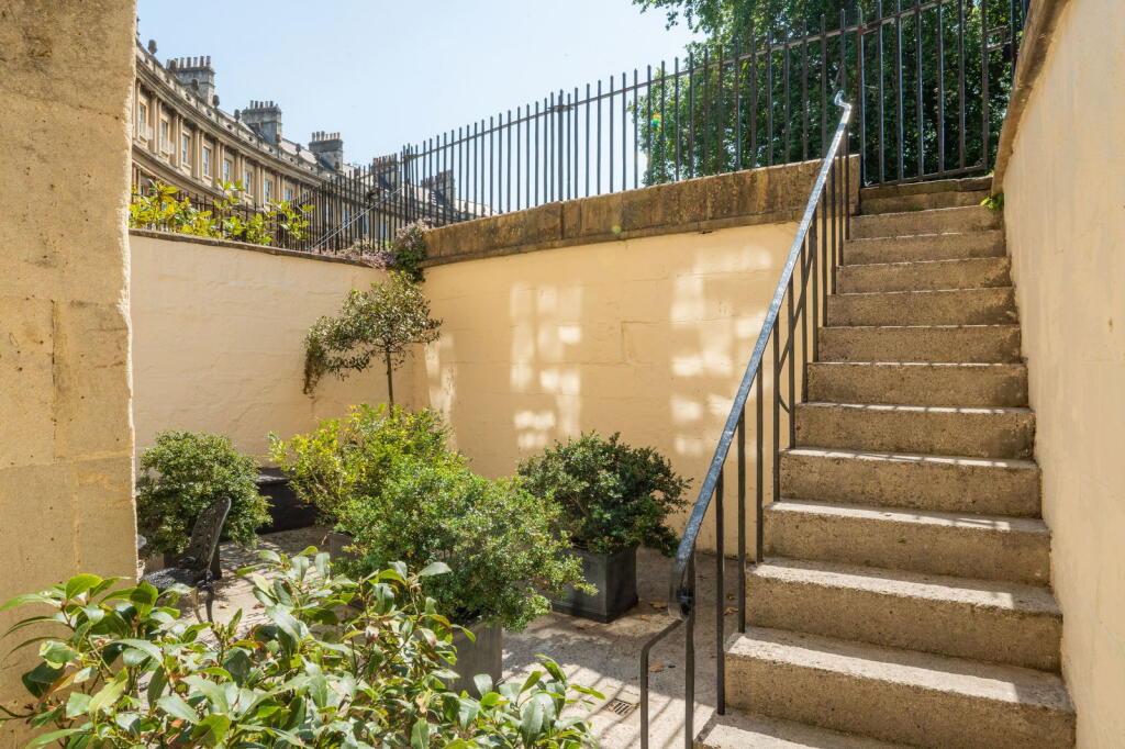 Additional image 33 of Circus House, Bath, BA1 2EX