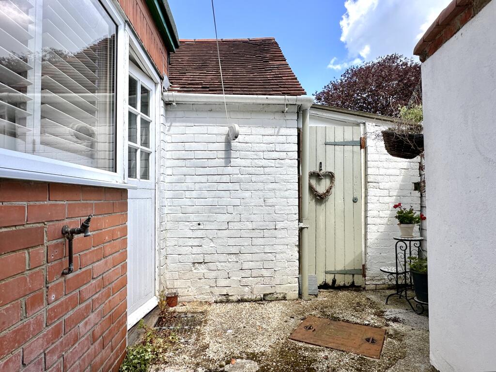 Additional image 16 of No Onward Chain - Salisbury Street, Mere