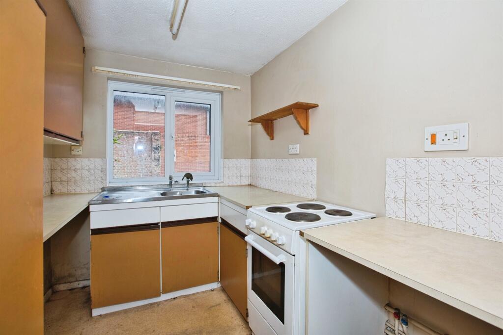 Additional image 12 of Ivel Court, Yeovil