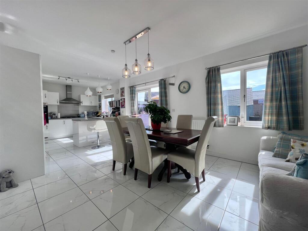 Additional image 10 of Damson Way, Bidford-On-Avon, Alcester